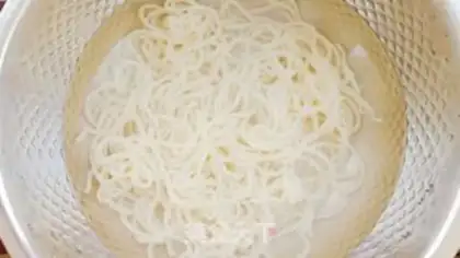 Make Northeast noodles step 2