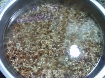 Make Three-coloured, rough rice step 1