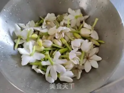 Make The fragrance flower step 0
