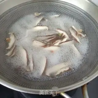 Make Cream mushrooms boiled eggs step 3