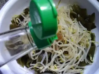 Make The nectar with green bean sprouts step 7