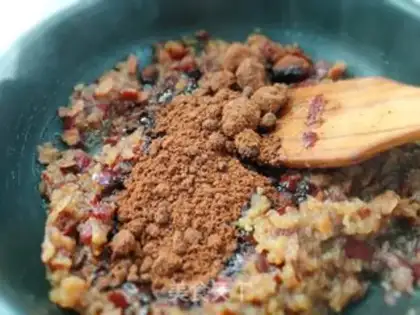 Make Red date cake step 3
