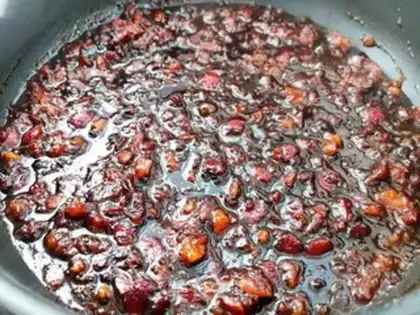 Make Red date cake step 4