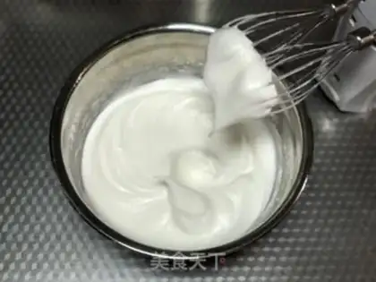 Make Six inches of rosary cake step 2
