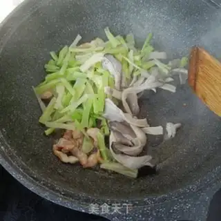 Make Pork and broccoli step 12