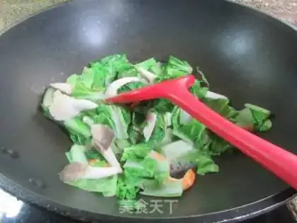 Make Soo-jeong-jeong shrimp and veggie step 5