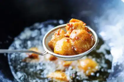 Make Hot chicken wingsball step 4