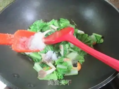 Make Soo-jeong-jeong shrimp and veggie step 7