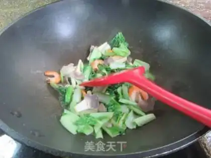 Make Soo-jeong-jeong shrimp and veggie step 8