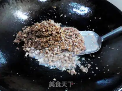 Make White corn paste dry sauce buns step 4