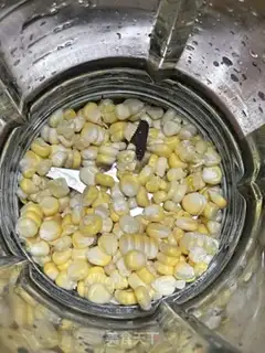 Make Milk oatmeal corn juice step 2