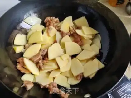Make Potato fried meat step 4