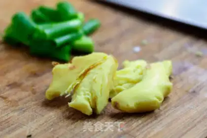 Make Spicy lobster step 4