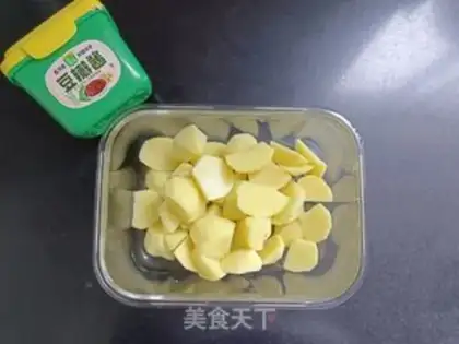 Make Tin paper roasted potatoes step 0