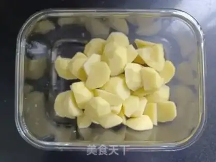 Make Tin paper roasted potatoes step 1