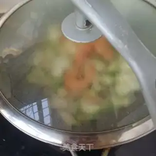 Make Shrimp fried cucumber step 9