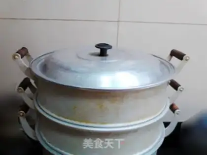 Make White corn paste dry sauce buns step 18