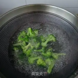 Make Onion broccoli step 3