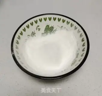 Make A waterless honey cake step 0