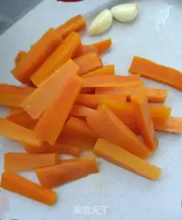 Make Carrot with chicken chest step 2