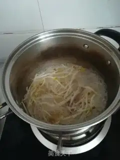 Make Spinach bean sprouts step 0