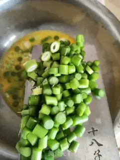 Make Garlic eggs step 2