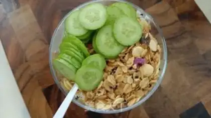 Make cucumber yogurt step 2