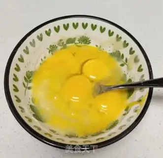 Make A waterless honey cake step 3