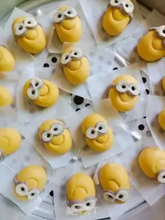 Make Little yellow bean bag step 7