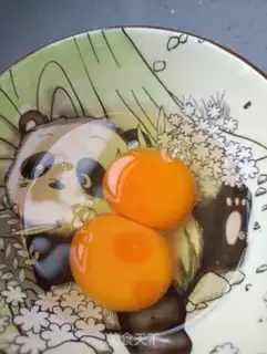 Make Cream mushroom fried eggs step 8