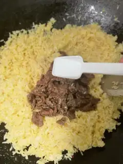 Make Chorus beef fried rice step 15