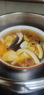 Make The king of the sea coconut egg glue chicken soup step 8