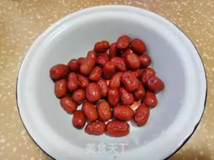 Make Cinnamon walnut dates and pea sand step 1