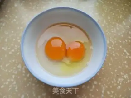 Make Tomato silk fried eggs step 2