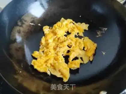 Make Tomato silk fried eggs step 3