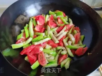 Make Tomato silk fried eggs step 5