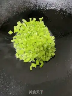 Make Pyramid eggs step 3