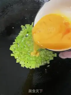 Make Pyramid eggs step 8