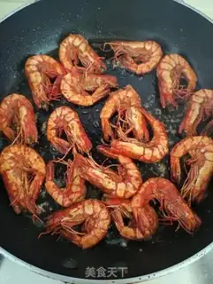 Make Garlic black tiger shrimp step 5