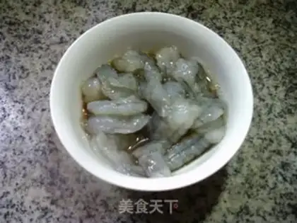Make Shrimp fried eggs and melon soup step 5