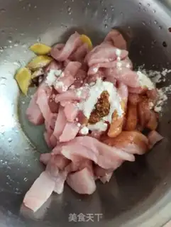 Make Onions, gills, gills, fried meat step 3