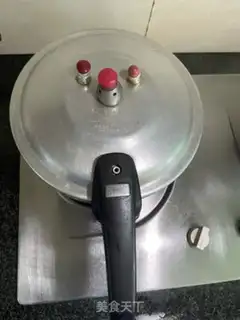 Make Tiger-skinned eggs, red meat step 15