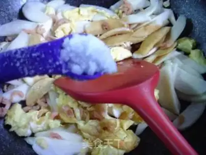 Make The rice eggs are fried step 8