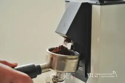 Make Sweet Chai Dog Coffee step 1