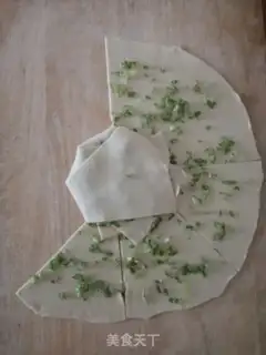 Make Onion bouquets step 5