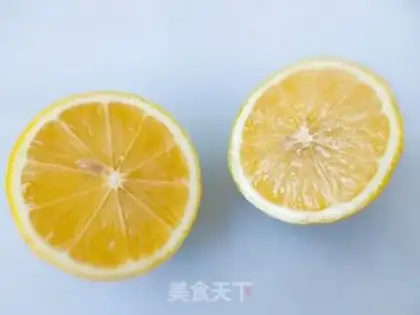 Make Honey lemon tea step 2