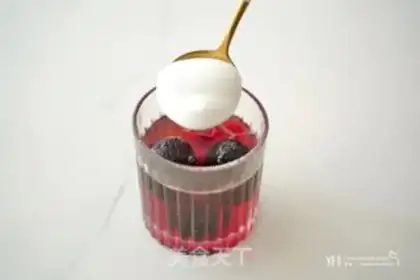 Make Nine chorus of red plum milk and tea step 5