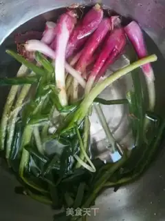 Make Scrambled onions step 1