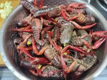 Make Red burning lobster step 1