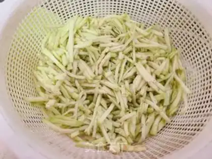 Make The eggplant sprouts step 2